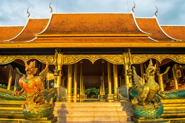 Thailändischer Tempel — Stockfoto