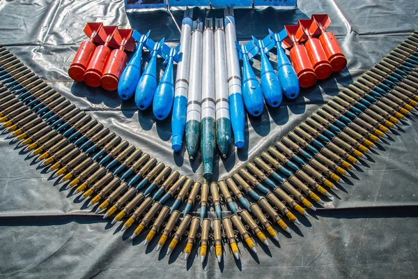 Bullets and missile — Stock Photo, Image