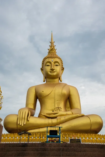 Statua buddha nel tempio della Thailandia. — Foto Stock