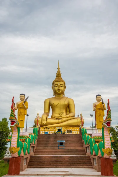 Buddha statue in the temple of Thailand. — Stock Photo, Image