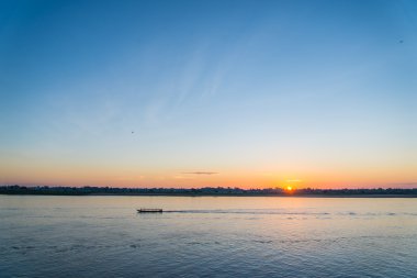 Mavi gökyüzü arkaplanı