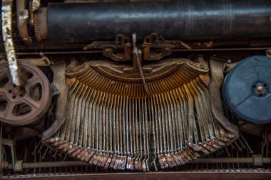 Eski typewriter.worn-yetersiz, eski klavye