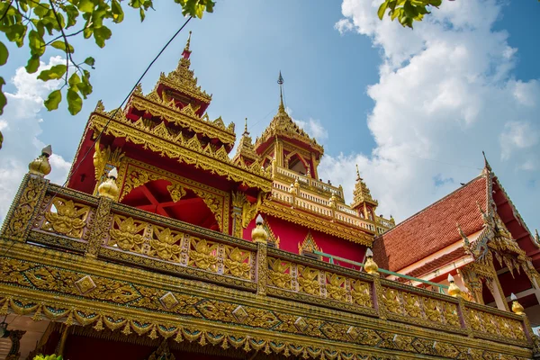 Tempel in Thailand, wat prathat ruang rong, thailand. — Stockfoto