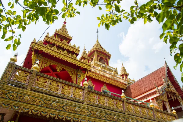 Tempel in Thailand, wat prathat ruang rong, thailand. — Stockfoto