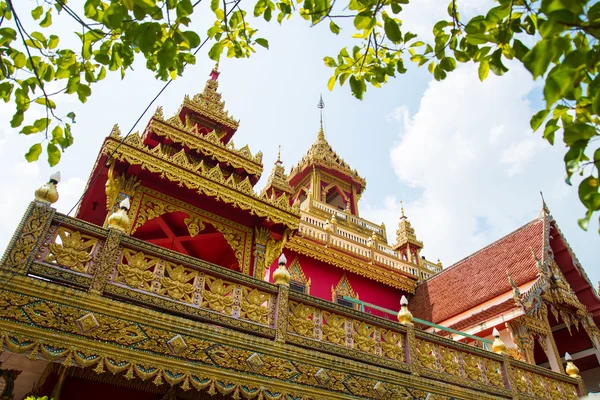 Tempio in Thailandia, Wat Prathat Ruang Rong, Thailandia . — Foto Stock