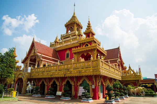 Tempel in Thailand, Wat Prathat Ruang Rong, Thailand. — Stockfoto