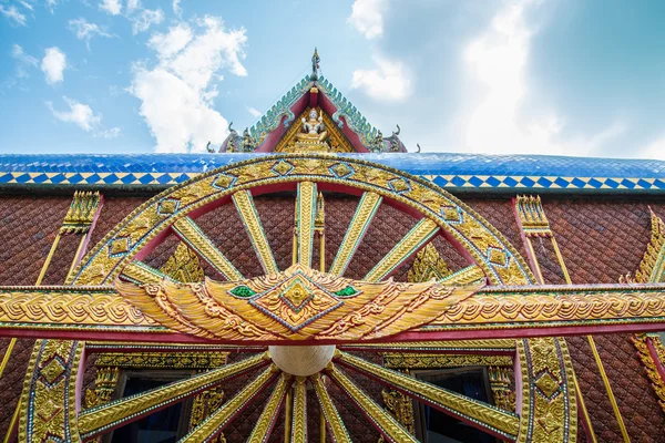 Tempel in Thailand, Wat Prathat Ruang Rong, Thailand. — Stockfoto