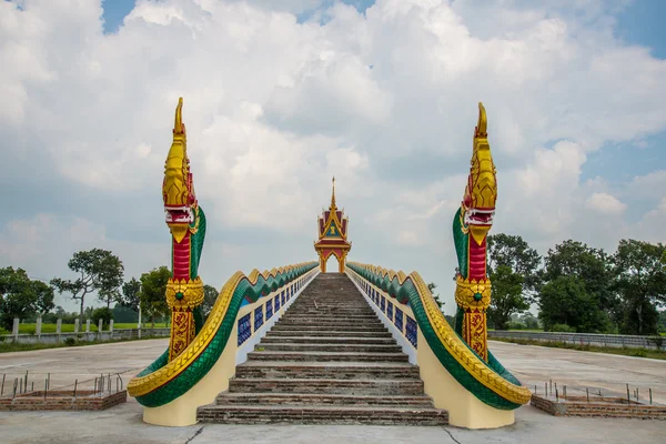 Les marches menant à la salle du temple . — Photo