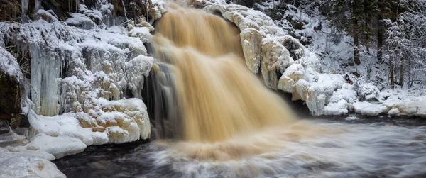 Wald Winterlandschaft Mit Gebirgsfluss Yukankoski Wasserfall Weiße Brücken Kulismayoki Fluss — Stockfoto