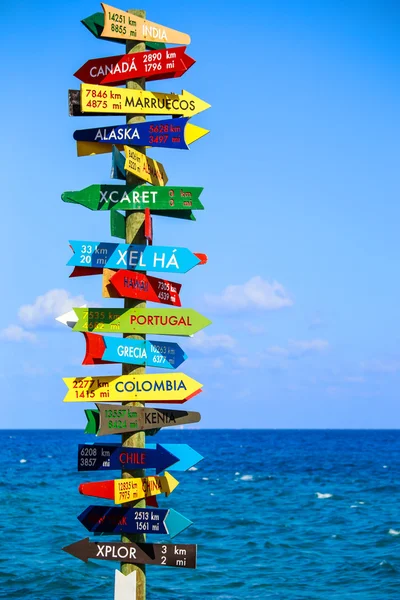 Funny direction signpost — Stock Photo, Image
