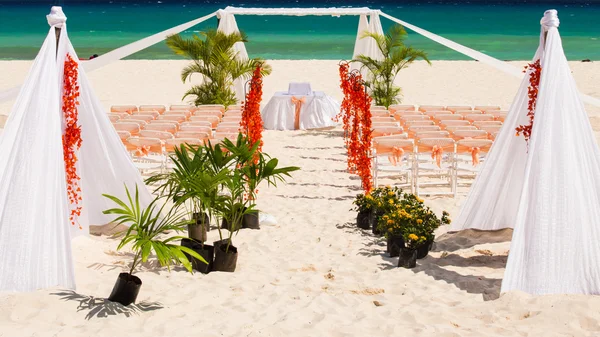 Preparação do casamento na praia mexicana — Fotografia de Stock