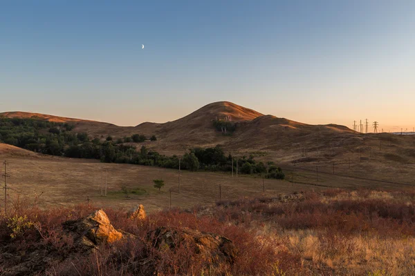 Farbenfrohe Herbstlandschaft in den Bergen. — Stockfoto