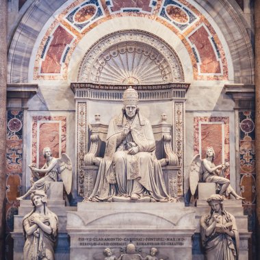 Vatikan Müzesi'nde heykeller