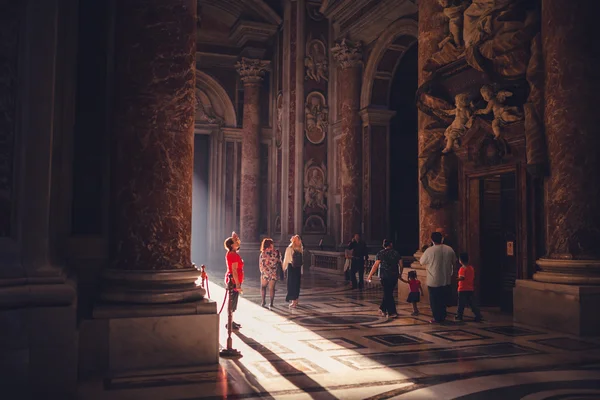 Interior da Basílica no Vaticano — Fotografia de Stock