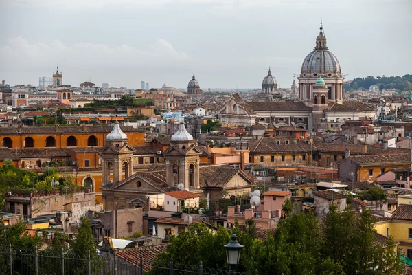 Gyönyörű Róma utca-és városrészlet — Stock Fotó
