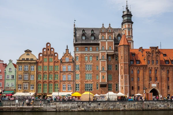 Casas estreitas em Gdansk , — Fotografia de Stock