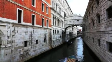 Büyük Kanal boyunca binalar