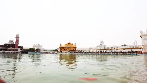 Golden Temple gurdwara — Stock video