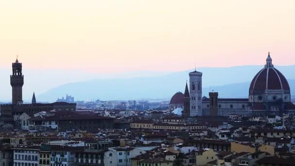 Paisaje urbano con Catedral de Florencia — Vídeo de stock