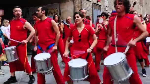 Banda musical en Siena — Vídeo de stock