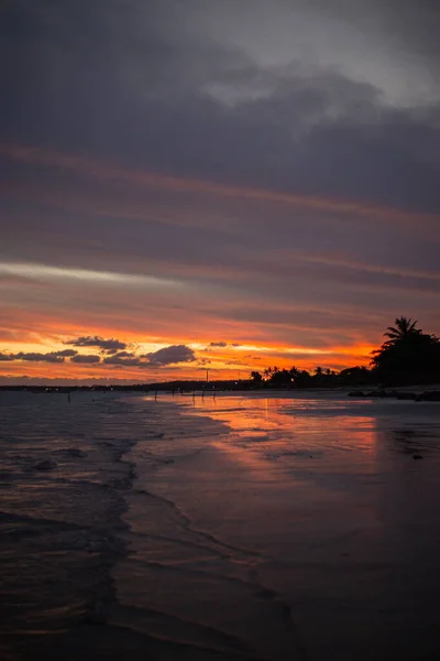 Sahilde gün batımı