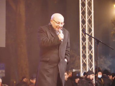 22 Aralık 2020 'de Artsakh Cumhuriyeti' nin barışçıl sakinlerine karşı Türk azerbaijani teröristlerinin saldırısının ardından Erivan 'da hükümet ve pashinan karşıtı protestolar düzenlendi.