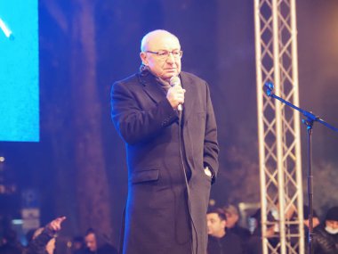 22 Aralık 2020 'de Artsakh Cumhuriyeti' nin barışçıl sakinlerine karşı Türk azerbaijani teröristlerinin saldırısının ardından Erivan 'da hükümet ve pashinan karşıtı protestolar düzenlendi.