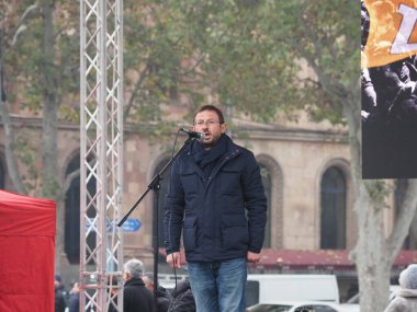 22 Aralık 2020 'de Artsakh Cumhuriyeti' nin barışçıl sakinlerine karşı Türk azerbaijani teröristlerinin saldırısının ardından Erivan 'da hükümet ve pashinan karşıtı protestolar düzenlendi.