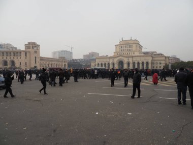 22 Aralık 2020 'de Artsakh Cumhuriyeti' nin barışçıl sakinlerine karşı Türk azerbaijani teröristlerinin saldırısının ardından Erivan 'da hükümet ve pashinan karşıtı protestolar düzenlendi.