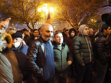 22 Aralık 2020 'de Artsakh Cumhuriyeti' nin barışçıl sakinlerine karşı Türk azerbaijani teröristlerinin saldırısının ardından Erivan 'da hükümet ve pashinan karşıtı protestolar düzenlendi.
