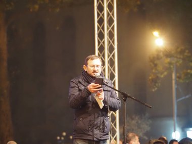 22 Aralık 2020 'de Artsakh Cumhuriyeti' nin barışçıl sakinlerine karşı Türk azerbaijani teröristlerinin saldırısının ardından Erivan 'da hükümet ve pashinan karşıtı protestolar düzenlendi.