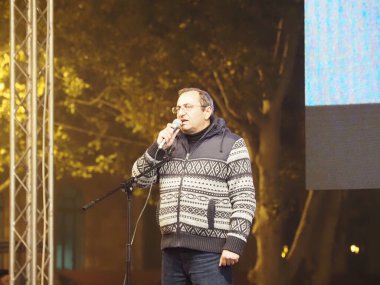 22 Aralık 2020 'de Artsakh Cumhuriyeti' nin barışçıl sakinlerine karşı Türk azerbaijani teröristlerinin saldırısının ardından Erivan 'da hükümet ve pashinan karşıtı protestolar düzenlendi.