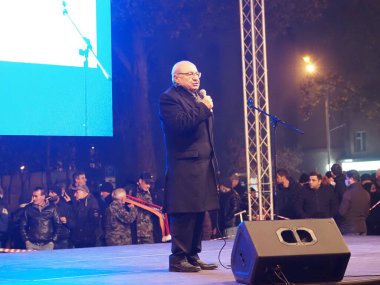 22 Aralık 2020 'de Artsakh Cumhuriyeti' nin barışçıl sakinlerine karşı Türk azerbaijani teröristlerinin saldırısının ardından Erivan 'da hükümet ve pashinan karşıtı protestolar düzenlendi.