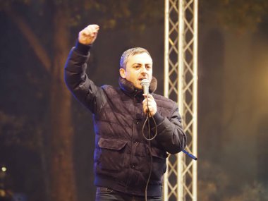 22 Aralık 2020 'de Artsakh Cumhuriyeti' nin barışçıl sakinlerine karşı Türk azerbaijani teröristlerinin saldırısının ardından Erivan 'da hükümet ve pashinan karşıtı protestolar düzenlendi.