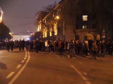 22 Aralık 2020 'de Artsakh Cumhuriyeti' nin barışçıl sakinlerine karşı Türk azerbaijani teröristlerinin saldırısının ardından Erivan 'da hükümet ve pashinan karşıtı protestolar düzenlendi.