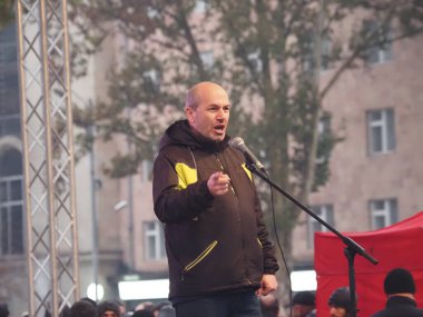 23 Aralık 2020 'de Artsakh Cumhuriyeti' nin barışçıl sakinlerine karşı Türk azerbaijani teröristlerinin saldırısının ardından Erivan 'da hükümet karşıtı ve pashinan karşıtı protestolar düzenlendi.