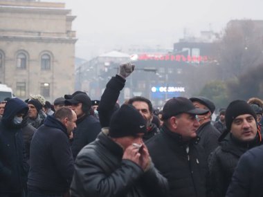 23 Aralık 2020 'de Artsakh Cumhuriyeti' nin barışçıl sakinlerine karşı Türk azerbaijani teröristlerinin saldırısının ardından Erivan 'da hükümet karşıtı ve pashinan karşıtı protestolar düzenlendi.
