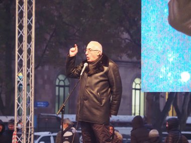 23 Aralık 2020 'de Artsakh Cumhuriyeti' nin barışçıl sakinlerine karşı Türk azerbaijani teröristlerinin saldırısının ardından Erivan 'da hükümet karşıtı ve pashinan karşıtı protestolar düzenlendi.