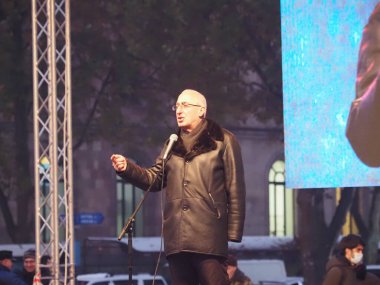 23 Aralık 2020 'de Artsakh Cumhuriyeti' nin barışçıl sakinlerine karşı Türk azerbaijani teröristlerinin saldırısının ardından Erivan 'da hükümet karşıtı ve pashinan karşıtı protestolar düzenlendi.