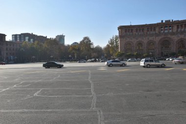 Ermenistan başbakanı Nikol Paşinyan önderliğindeki Yas Yürüyüşü, 19 Aralık 2020 'de vatanları Artsakh Cumhuriyeti' ni Azero-Türkçe terörizmden korumaya çalışırken ölenleri anmak için düzenlendi.