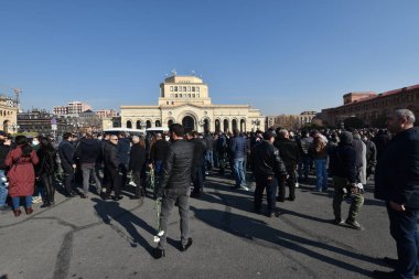 Ermenistan başbakanı Nikol Paşinyan önderliğindeki Yas Yürüyüşü, 19 Aralık 2020 'de vatanları Artsakh Cumhuriyeti' ni Azero-Türkçe terörizmden korumaya çalışırken ölenleri anmak için düzenlendi.