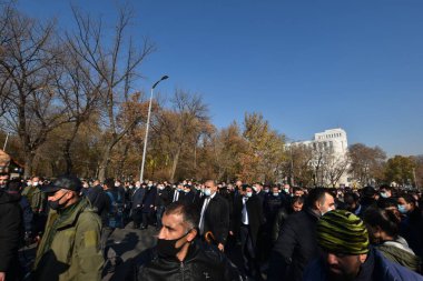Ermenistan başbakanı Nikol Paşinyan önderliğindeki Yas Yürüyüşü, 19 Aralık 2020 'de vatanları Artsakh Cumhuriyeti' ni Azero-Türkçe terörizmden korumaya çalışırken ölenleri anmak için düzenlendi.