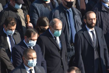 Ermenistan başbakanı Nikol Paşinyan önderliğindeki Yas Yürüyüşü, 19 Aralık 2020 'de vatanları Artsakh Cumhuriyeti' ni Azero-Türkçe terörizmden korumaya çalışırken ölenleri anmak için düzenlendi.