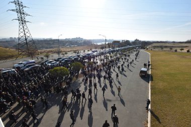 Ermenistan başbakanı Nikol Paşinyan önderliğindeki Yas Yürüyüşü, 19 Aralık 2020 'de vatanları Artsakh Cumhuriyeti' ni Azero-Türkçe terörizmden korumaya çalışırken ölenleri anmak için düzenlendi.