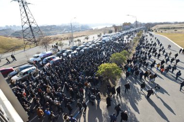 Ermenistan başbakanı Nikol Paşinyan önderliğindeki Yas Yürüyüşü, 19 Aralık 2020 'de vatanları Artsakh Cumhuriyeti' ni Azero-Türkçe terörizmden korumaya çalışırken ölenleri anmak için düzenlendi.