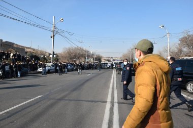 Ermenistan başbakanı Nikol Paşinyan önderliğindeki Yas Yürüyüşü, 19 Aralık 2020 'de vatanları Artsakh Cumhuriyeti' ni Azero-Türkçe terörizmden korumaya çalışırken ölenleri anmak için düzenlendi.