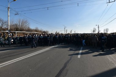 Ermenistan başbakanı Nikol Paşinyan önderliğindeki Yas Yürüyüşü, 19 Aralık 2020 'de vatanları Artsakh Cumhuriyeti' ni Azero-Türkçe terörizmden korumaya çalışırken ölenleri anmak için düzenlendi.
