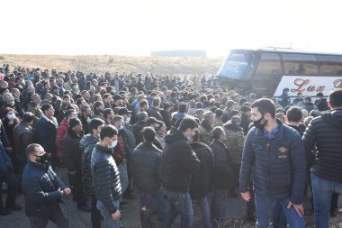 Ermenistan başbakanı Nikol Paşinyan önderliğindeki Yas Yürüyüşü, 19 Aralık 2020 'de vatanları Artsakh Cumhuriyeti' ni Azero-Türkçe terörizmden korumaya çalışırken ölenleri anmak için düzenlendi.