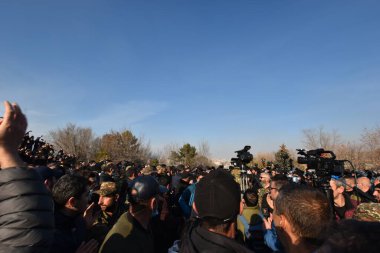 Ermenistan başbakanı Nikol Paşinyan önderliğindeki Yas Yürüyüşü, 19 Aralık 2020 'de vatanları Artsakh Cumhuriyeti' ni Azero-Türkçe terörizmden korumaya çalışırken ölenleri anmak için düzenlendi.