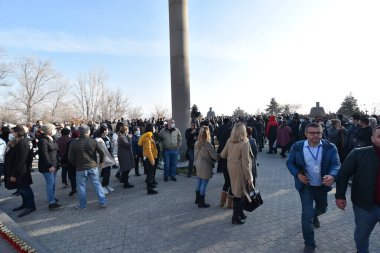 Ermenistan başbakanı Nikol Paşinyan önderliğindeki Yas Yürüyüşü, 19 Aralık 2020 'de vatanları Artsakh Cumhuriyeti' ni Azero-Türkçe terörizmden korumaya çalışırken ölenleri anmak için düzenlendi.